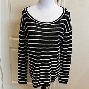 NWOT Alice + Olivia sweater